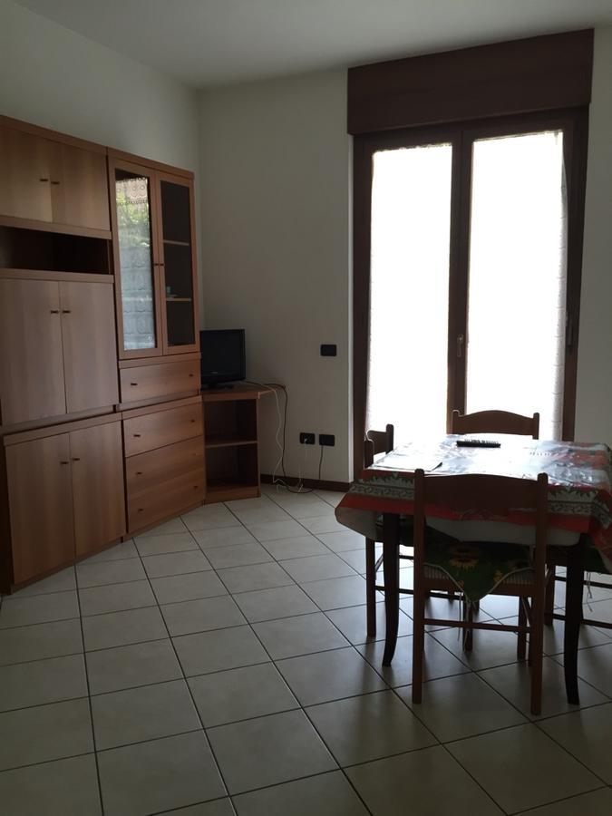 Casa Regina Apartment เดเซนซาโนเดลการ์ดา ภายนอก รูปภาพ